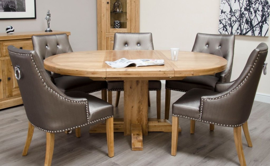 homestyle deluxe solid oak round extending dining table