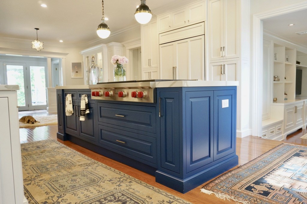 kitchen island benjamin moore downpour blue blue kitchen