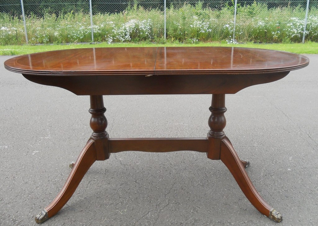 small mahogany extending dining table strongbow